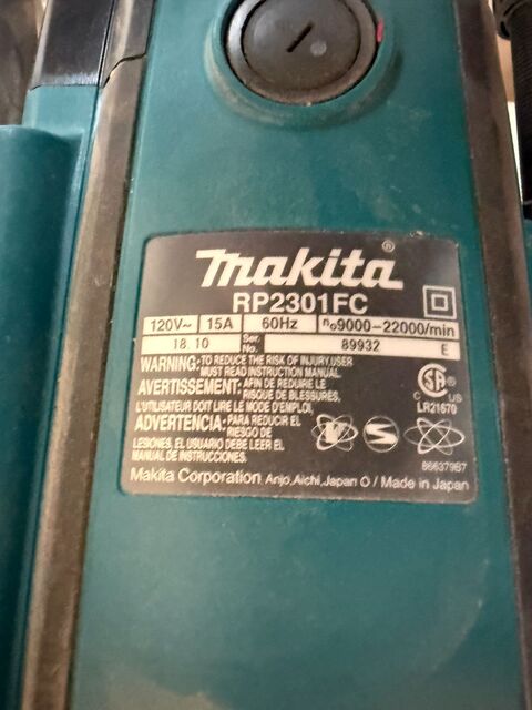 Makita #RP2301FC, Router Table w/ Plunge Router, 3.25 HP, 9000-22,000 RPM, 120 Volt, sliding fence, insert - Image 2