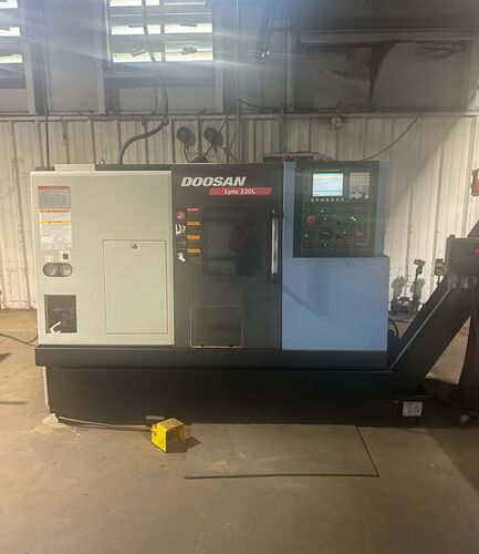 Daewoo Doosan #LYNX-220LC, cnc lathe, 20" swing, 12.6" diameter x 21" L max, 8" chuck, 2.6" bar, 3" bore, 20 - Image 1
