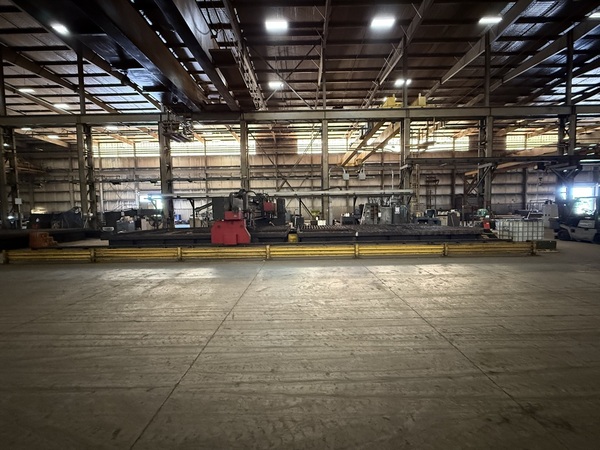 Koike Aronson #VGM-5000, CNC Plasma Gantry Plate Cutting Machine, two 25' x 17' tables, 2" thick max, 2012 - Image 3