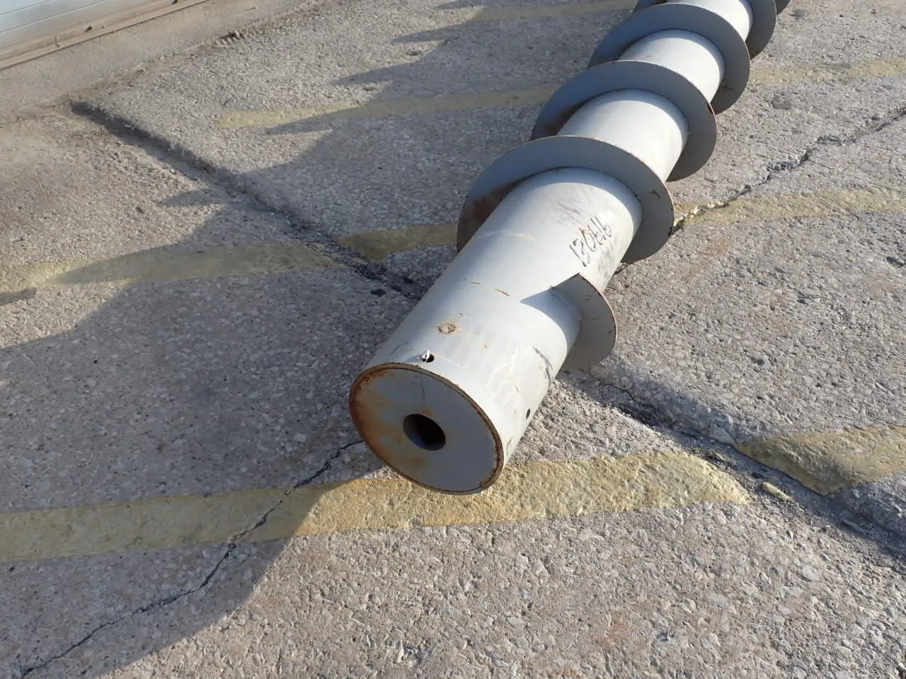 11" Diameter Auger, 236" length - Image 5