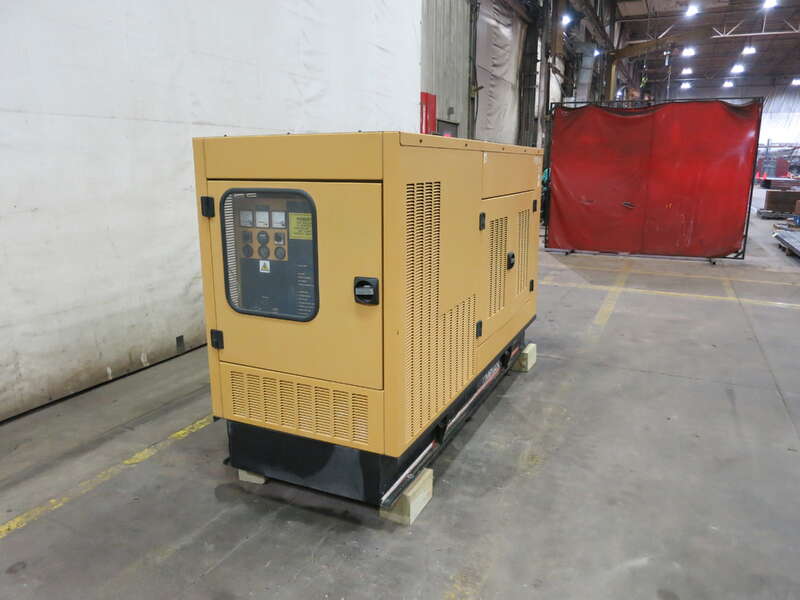 100 KW Olympian #G100F1, Natural gas generator set, 277/480 Volts, 845 hours, 173 HP @ 1800 RPM, Ford - Image 2