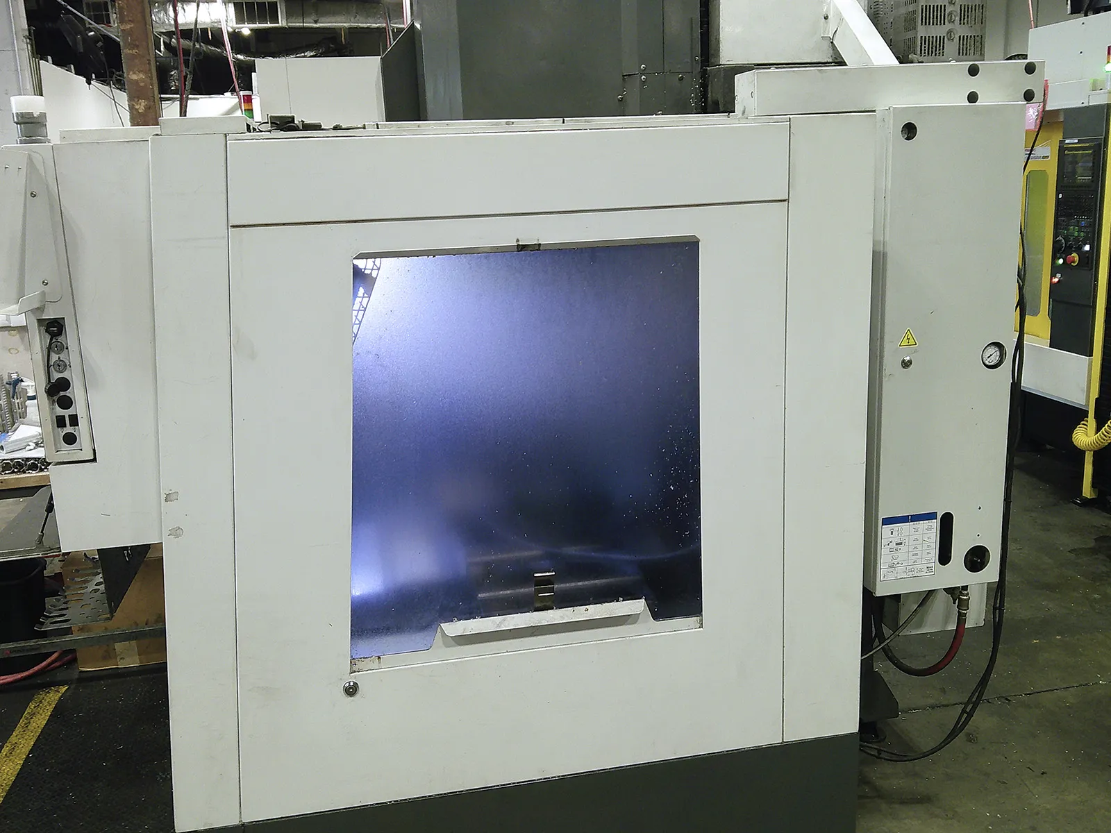 Haas #VF-2SSYT, CNC vertical machining center, 24 automatic tool changer, 30" X, 20" Y, 20" Z, 12000 RPM, CAT - Image 9