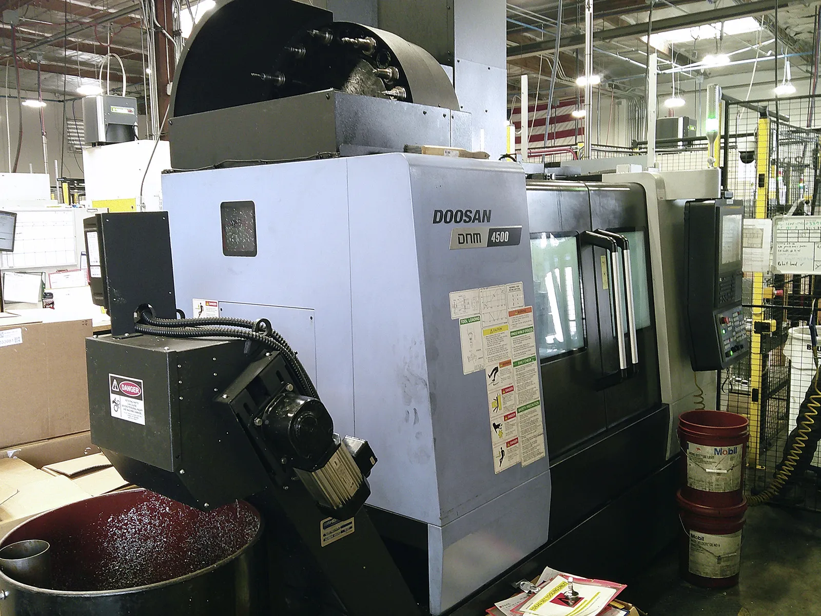 Daewoo Doosan #DNM-4500, CNC vertical machining center, 30 automatic tool changer, 31.5" X, 17.7" Y, 20.1" Z - Image 2