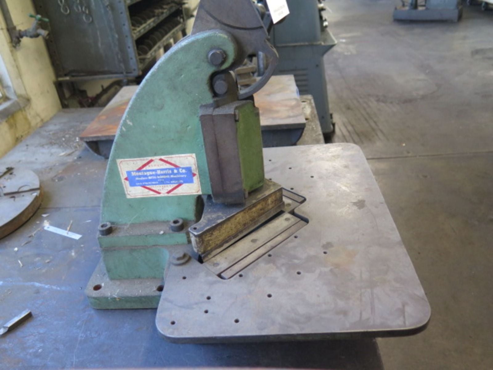 1 6" Ga. x 6" x 6" Di-Acro #No.1, notching machine, 5 ton, 1" max. tab, (1) horizontal hydraulic clamp, large - Image 5