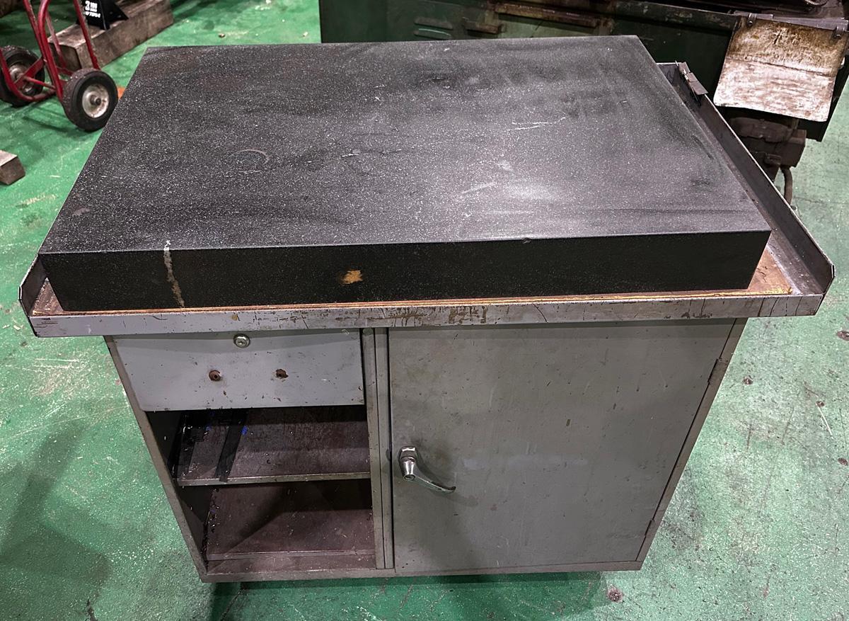 2 4" x 36" x 4" black granite Surface Combustion plate, 4 wheel cabinet, Like New - Image 1
