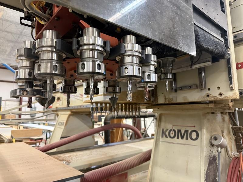 Komo #VR-512-Mach-II, CNC router, 5' x12'tbl., 12 ATC, 24k RPM, HSK-63F, 20 HP, 159" X, 84" Y, 11" Z, 2005 - Image 10