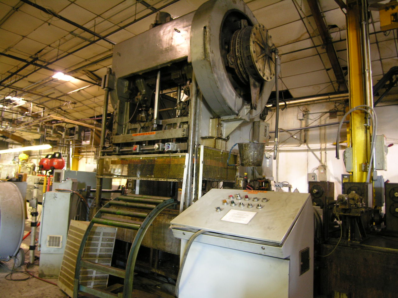 100 Ton, Bliss, double crank gap press, 6" stroke, 17" Shut Height, 40 SPM,air clutch & brake - Image 7