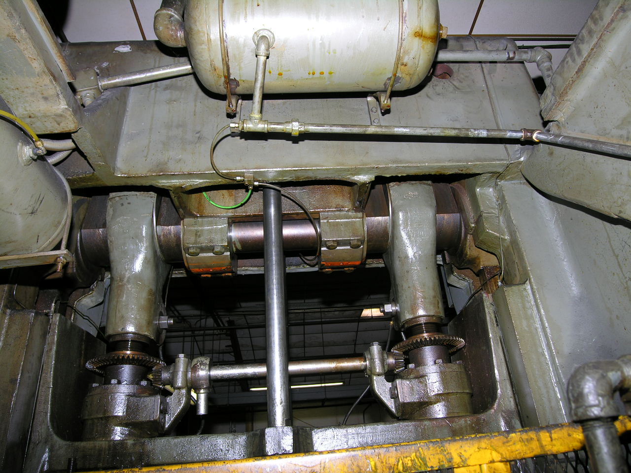 100 Ton, Bliss, double crank gap press, 6" stroke, 17" Shut Height, 40 SPM,air clutch & brake - Image 10