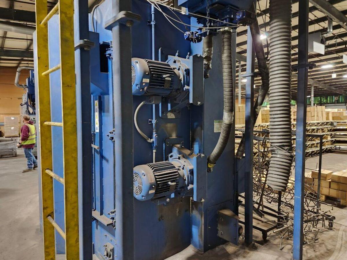 Wheelabrator, Spinner Hanger Blast Machine, 34 HP blast wheel, dust collector, reclaim elevator - Image 7