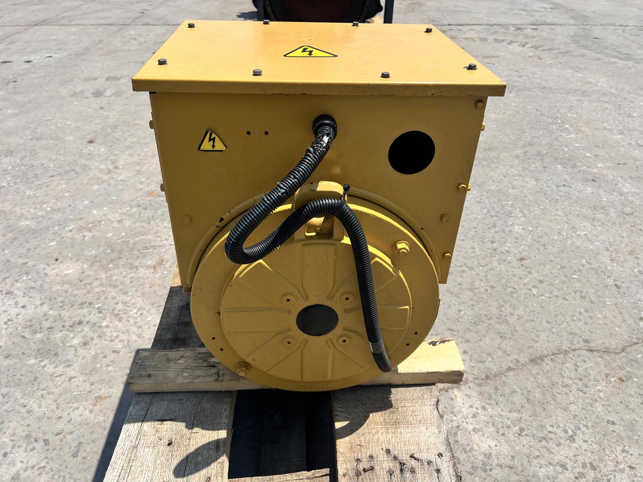 60 KW, Olympian, AC Synchronous Generator End, 120/240 Volts, 1PH, 750 hours, 2005 - Image 8