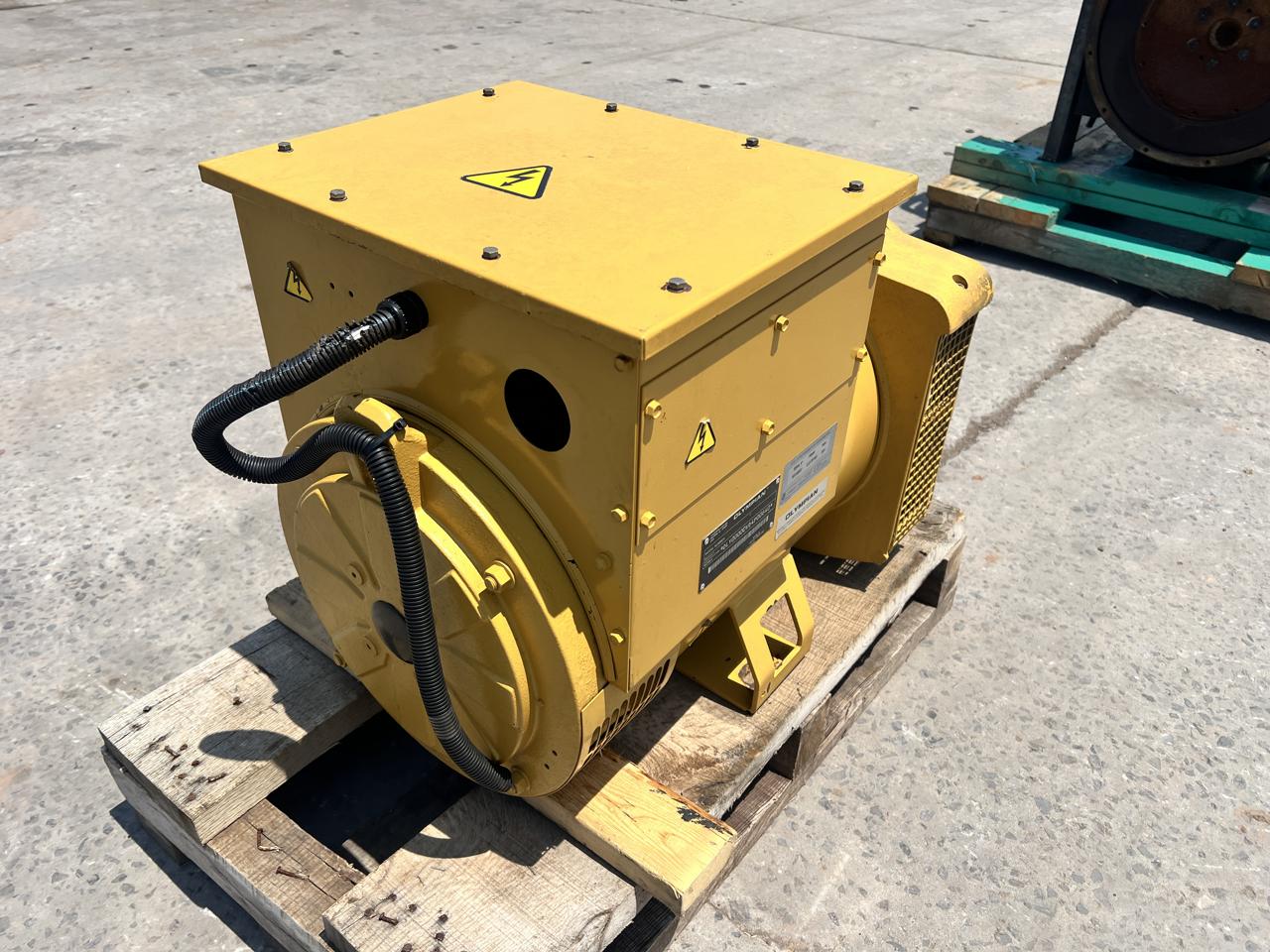 60 KW, Olympian, AC Synchronous Generator End, 120/240 Volts, 1PH, 750 hours, 2005 - Image 9