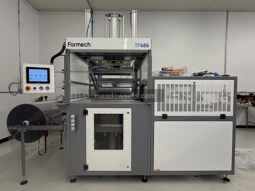 Formtech #TF686, Thermoforming Machine, (9) rolls of MedPet 90 medical grade PET material, Formtech roller - Image 1