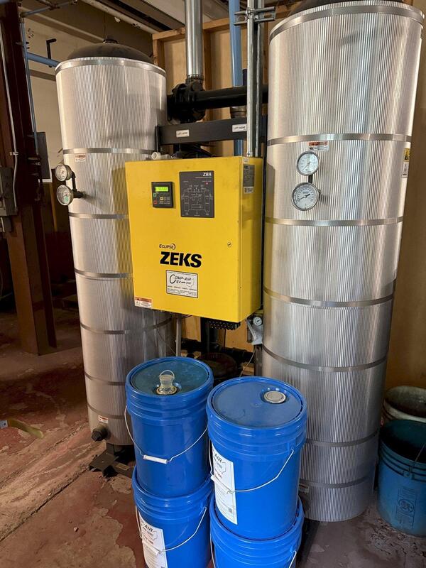500 cfm, ZEKS #500ZBA4HN03A, Heated Desiccant Compressed Air Dryer, 2 HP - Image 2
