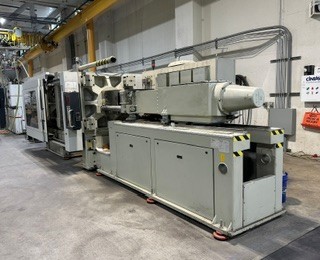 480 Ton, 64 oz., Negri Bossi #VE-4800H-3600, all electric injection molding machine, 27.9" x 31.5" tie bar - Image 3