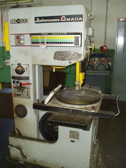 18" x 13" Amada #VAC-500, band saw, 156" x 1" blade, 2 HP, variable blade speeds, 1971 - Image 1