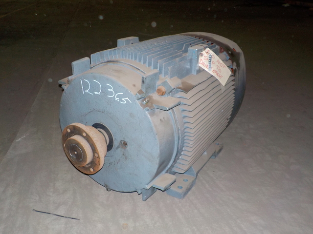 200 HP 3575 RPM General Electric #5RS445BL119A, Frame 445TS, TEFC, 460 Volts - Image 1