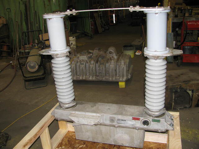 600 Amp, Joslyn #3072X0010-G061, 46,000 Volts, 1 Phase, Vacuum Switch (2 available) - Image 2