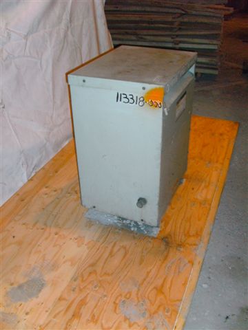 30 KVA 480 Primary, 120/208Y Secondary, General Electric, Dry Type Transformer, 3 Phase (2 available) - Image 1