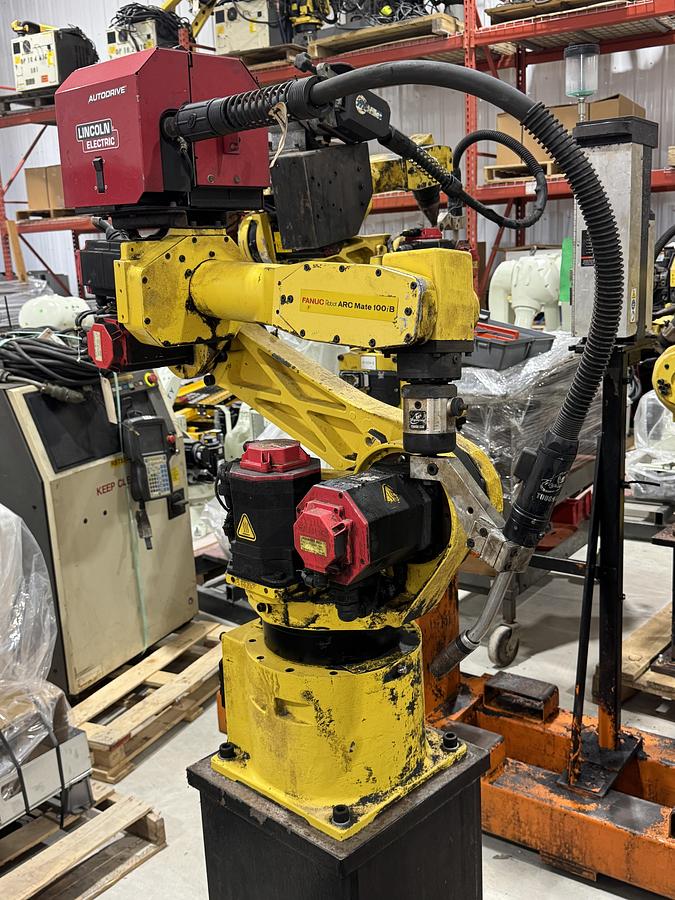 Fanuc, ArcMate 100iB, 6-Axis Articulated Robot, 6 Kg Payload, 1373 mm Reach, RJ3iB Controller, 2010 - Image 3