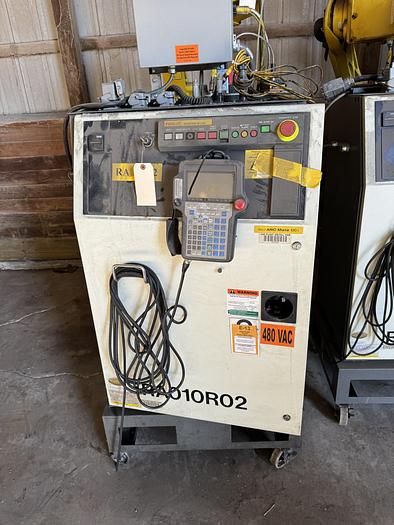 Fanuc, ArcMate 120I, 6-Axis Articulated Robot, 16 Kg Payload, 1542 mm Reach, RJ3 Controller, 2000 (2 - Image 1