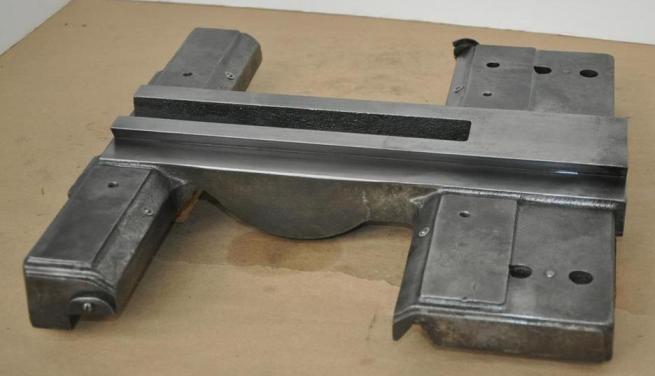 Clausing #719-005, Saddle for 6900 Series Lathes - Image 2