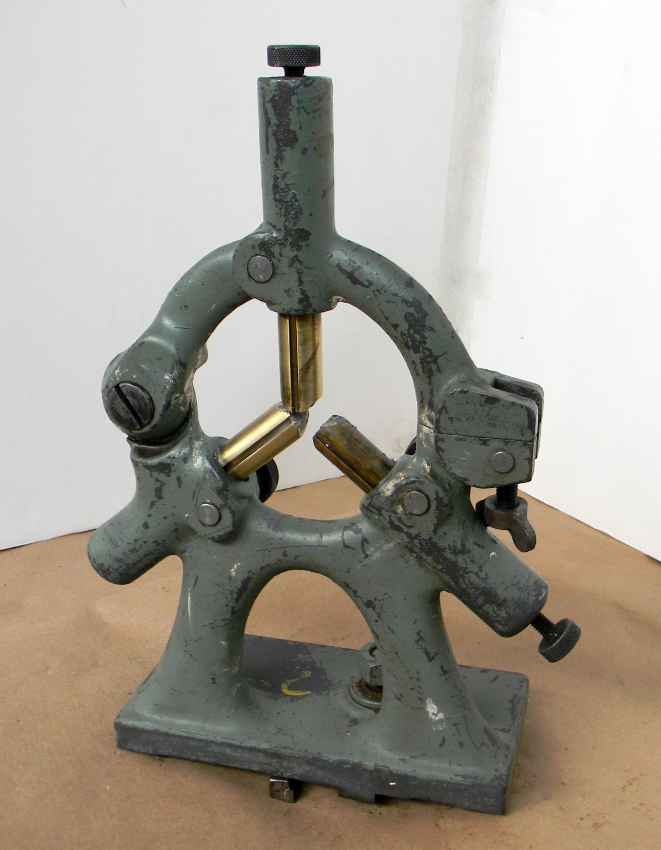 Brown & Sharpe Center Rest for Universal Grinding Machine, 3" Capacity - Image 2