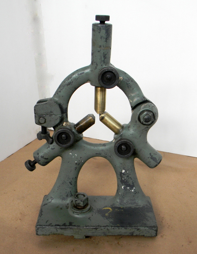 Brown & Sharpe Center Rest for Universal Grinding Machine, 3" Capacity - Image 3