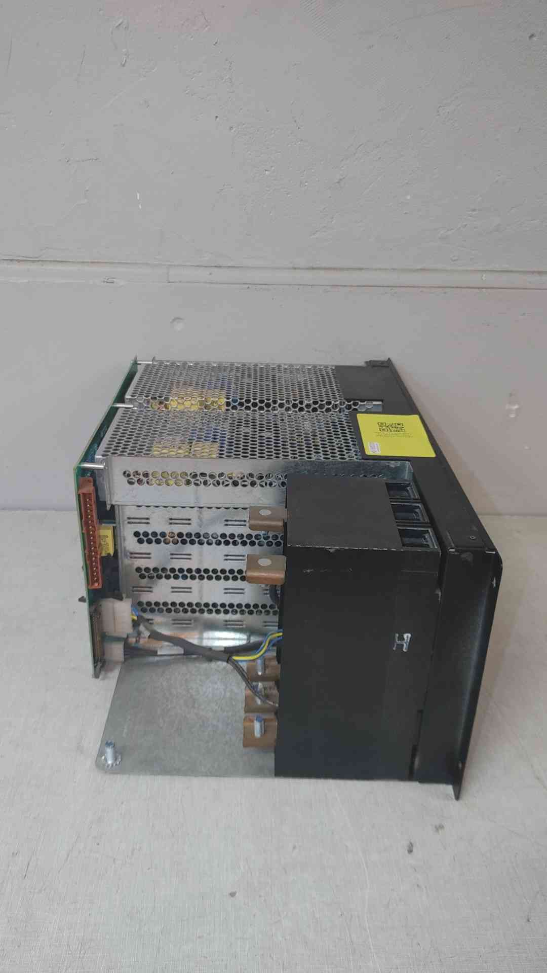 40.0 KVA APC Symmetra PX #SYCF40KF, uninterruptible power supplies System Power Supply Chassis, 208 Volts - Image 6