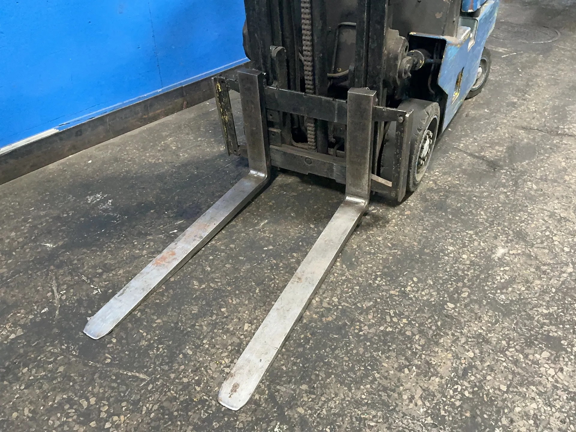 3500 lb. Hyster #S30XL, Propane Forklift - Image 3