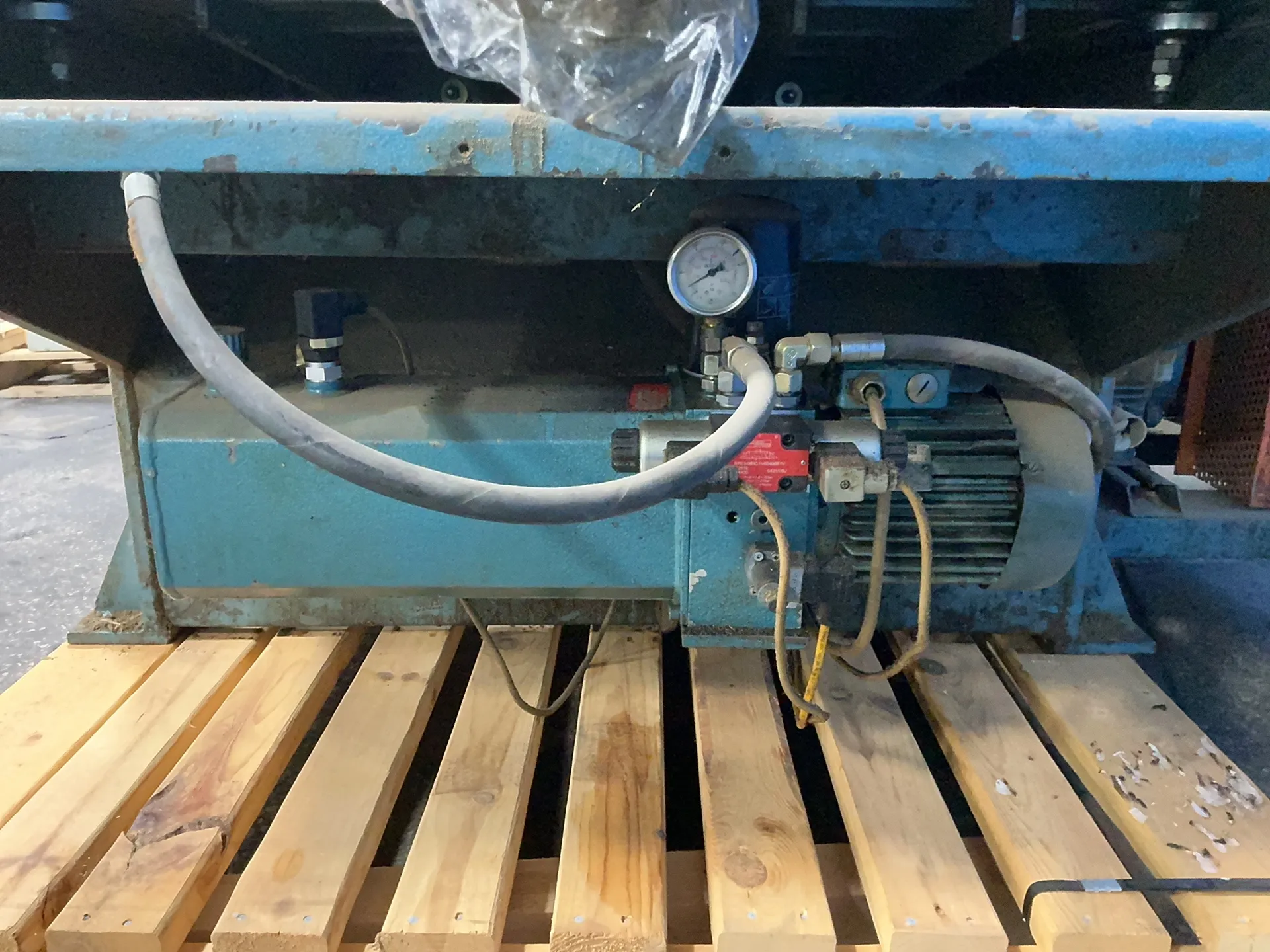 Vecoplan #VAZ 120/105, Shaft Shredder, 15 KW, 1750 RPM, 1995 - Image 1
