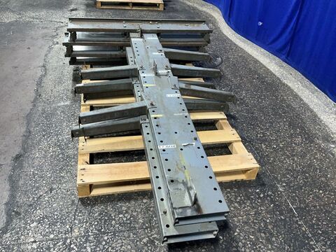 Cantilever Racking, 59" x 95" - Image 3
