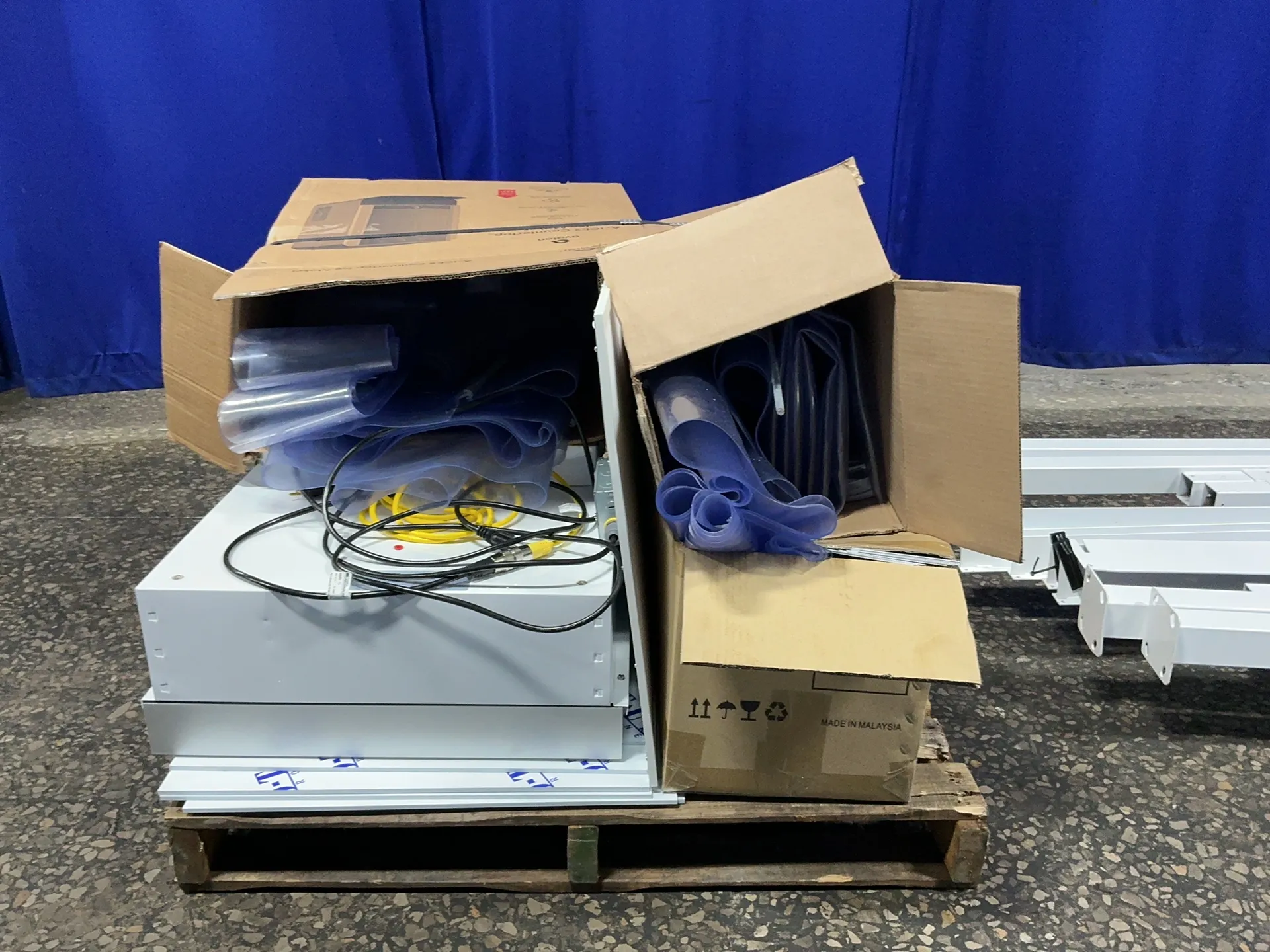 Terra Universal #6600-66-VL-0808, Clean Room, 2023 - Image 3