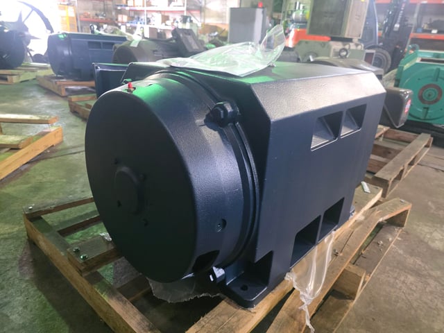 500 HP 3600 RPM Marathon, Frame 449TS, Drip-Proof Ball Bearing, 460 Volts, New Surplus - Image 2