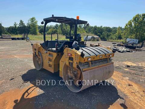 Caterpillar CB66B, 3207 hours, S/N: B6600213, 2017 - Image 1