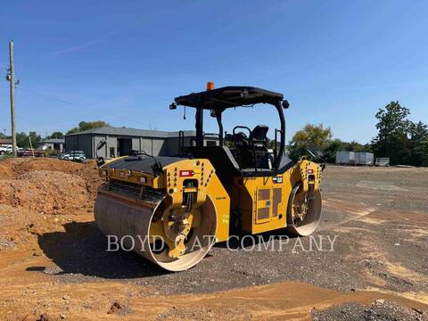 Caterpillar CB66B, 3207 hours, S/N: B6600213, 2017 - Image 2
