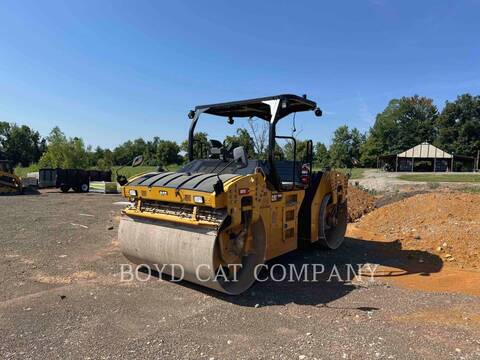 Caterpillar CB66B, 3207 hours, S/N: B6600213, 2017 - Image 3