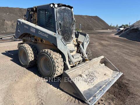 Deere & Co. 330G, Skid Steer Loader, 3724 hours, S/N: 1T0330GMCPF454974, 2023 - Image 2