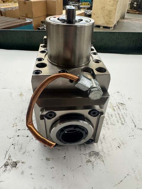 MT Marchetti #OKU0800232, Axial Twin Output Live Tool Holder, ERA32, 6,000 RPM Max, 1:1 Ratio, Coolant Through - Image 3