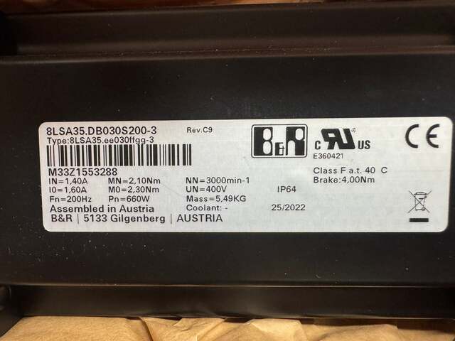 0.66 kW B & R #8LSA35.DB030S200-3, Synchronous Servo Motor, 2.1 Nm Torque, 400 Volts, 1.4 Amps, IP64, w/ Brake - Image 4