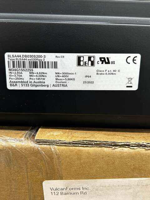 1.45 kW B & R #8LSA44.DB030S200-3, Synchronous Servo Motor, 4.62 Nm Torque, 400 Volts, 2.8 Amps, IP64, w/ - Image 3