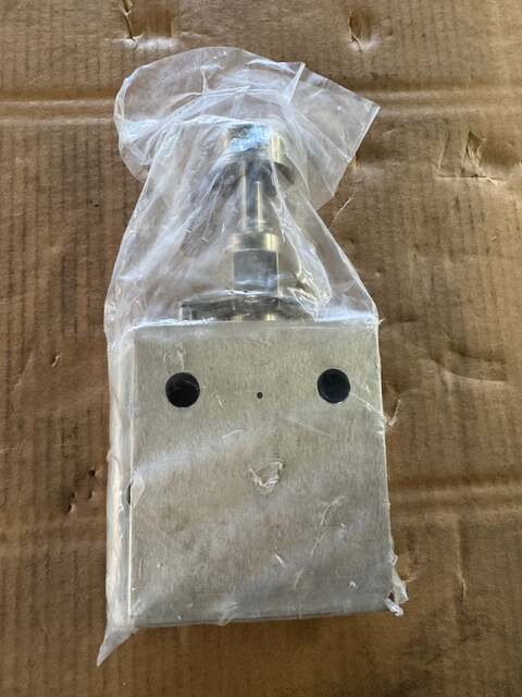 1" Parker Autoclave Engineers #10P16071, Pipe Needle Valve, 10,000 psi at Room Temperature - Image 3
