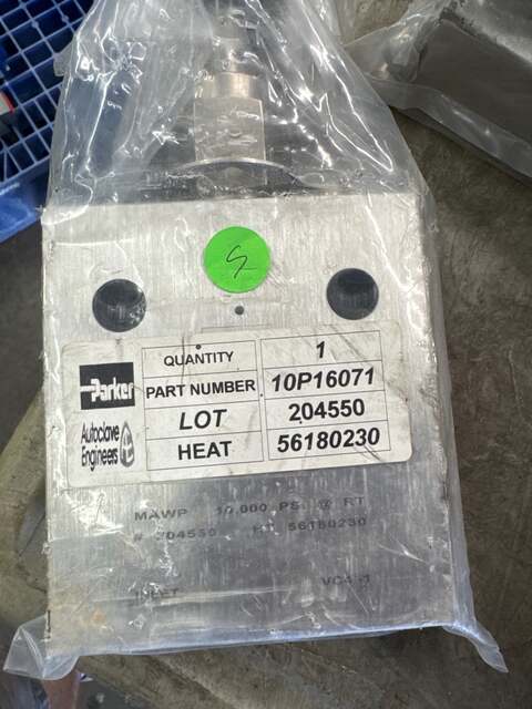 1" Parker Autoclave Engineers #10P16071, Pipe Needle Valve, 10,000 psi at Room Temperature - Image 4