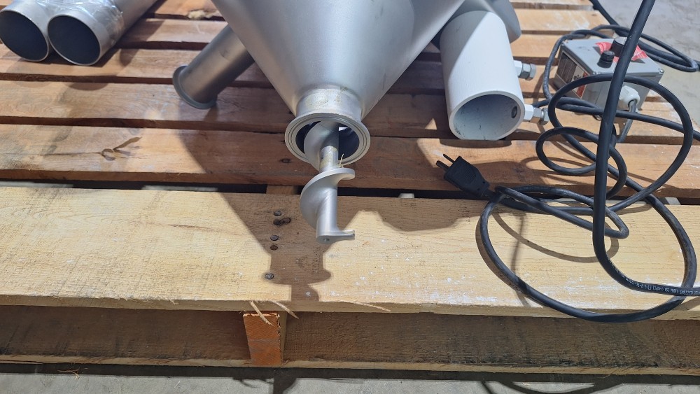 PVS 24" Stainless Mixer Blender Funnel Type SEW Eurodrive Vibco Vibrator SCR-100 - Image 2