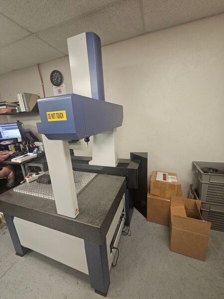 Mitutoyo #Crysta-Apex-C547, CNC coordinate measuring machine, 19.69" X, 15.75" Y, 27.56" Z, 2022 - Image 4