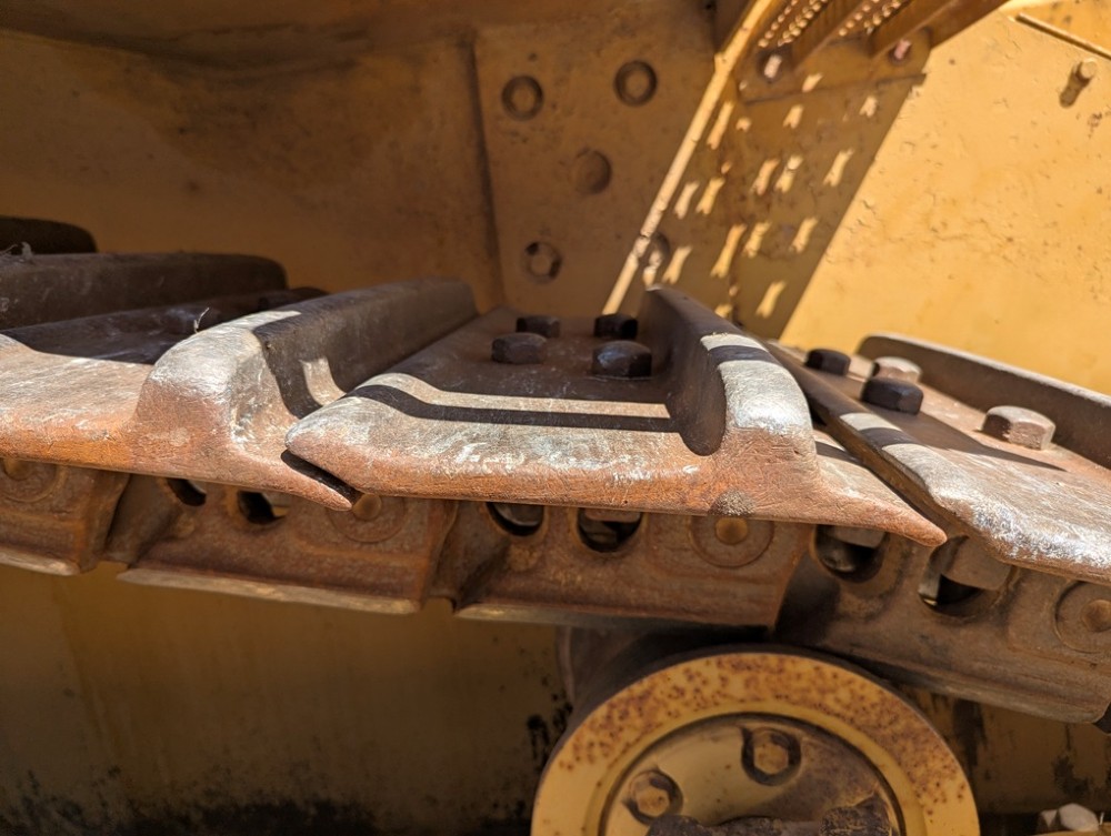 Caterpillar #D8L, Crawler Dozer, refurbished, 1983 - Image 6