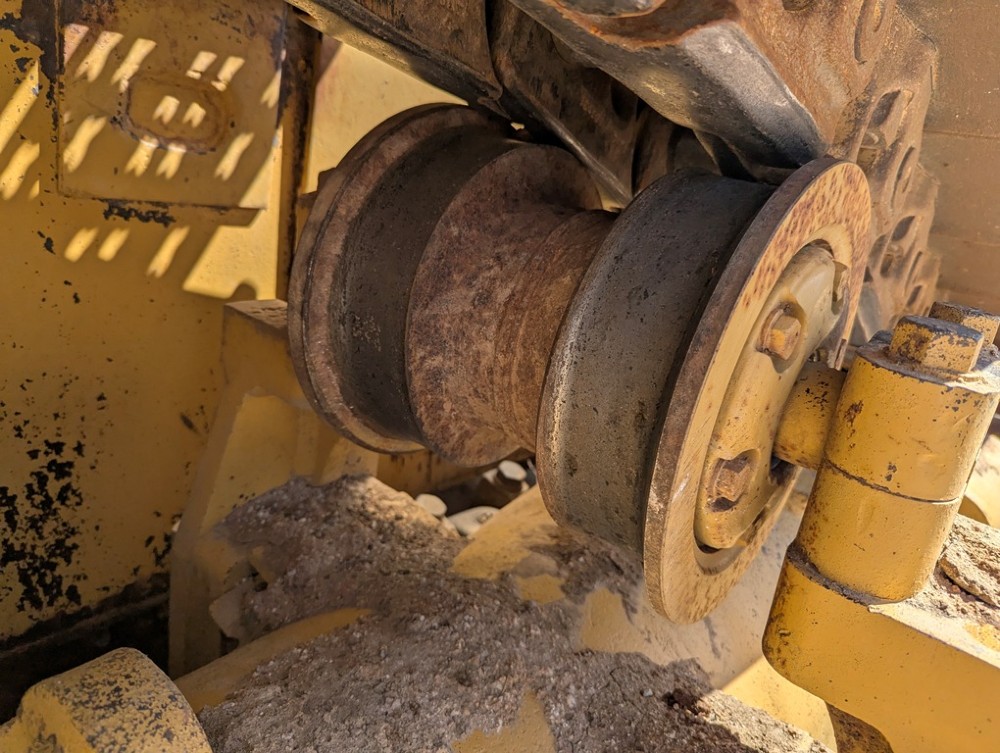 Caterpillar #D8L, Crawler Dozer, refurbished, 1983 - Image 7