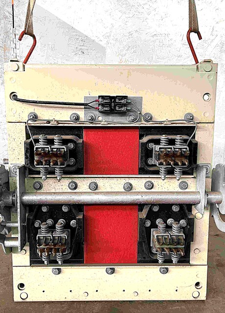 1600 Amps, General Electric #AK-2-50-1, DC circuit breaker, 600 Volts, Zero Hertz trip - Image 2