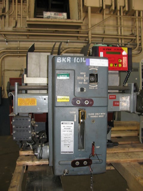 1600 Amps, Allis-Chalmers #LA-1600A, air circuit breaker, AC Pro trip, Rebuilt (4 available) - Image 1