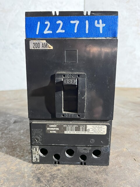 200 Amps, Square D #KL, molded insulated case circuit breaker, 600 Volts - Image 1