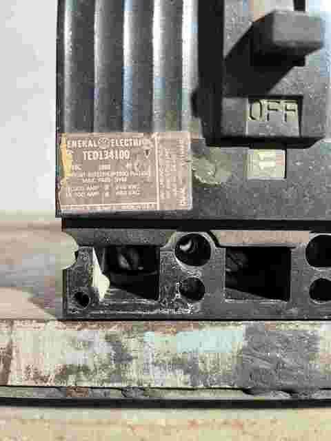 100 Amps, General Electric #TED134100, molded insulated case circuit breaker, 480 Volts - Image 2